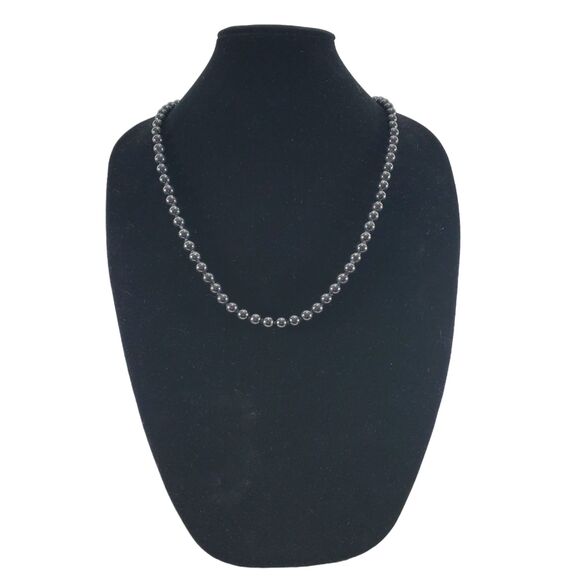 Lucoral Jewelry - Vintage Lucoral Hematite Barrel Clasp 28" Grey Gunmetal Beaded Necklace